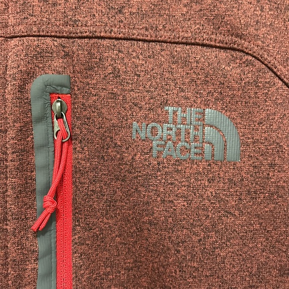 The North Face Men’s Quarter Zip pullover sweatshirt size M - Picture 2 of 6